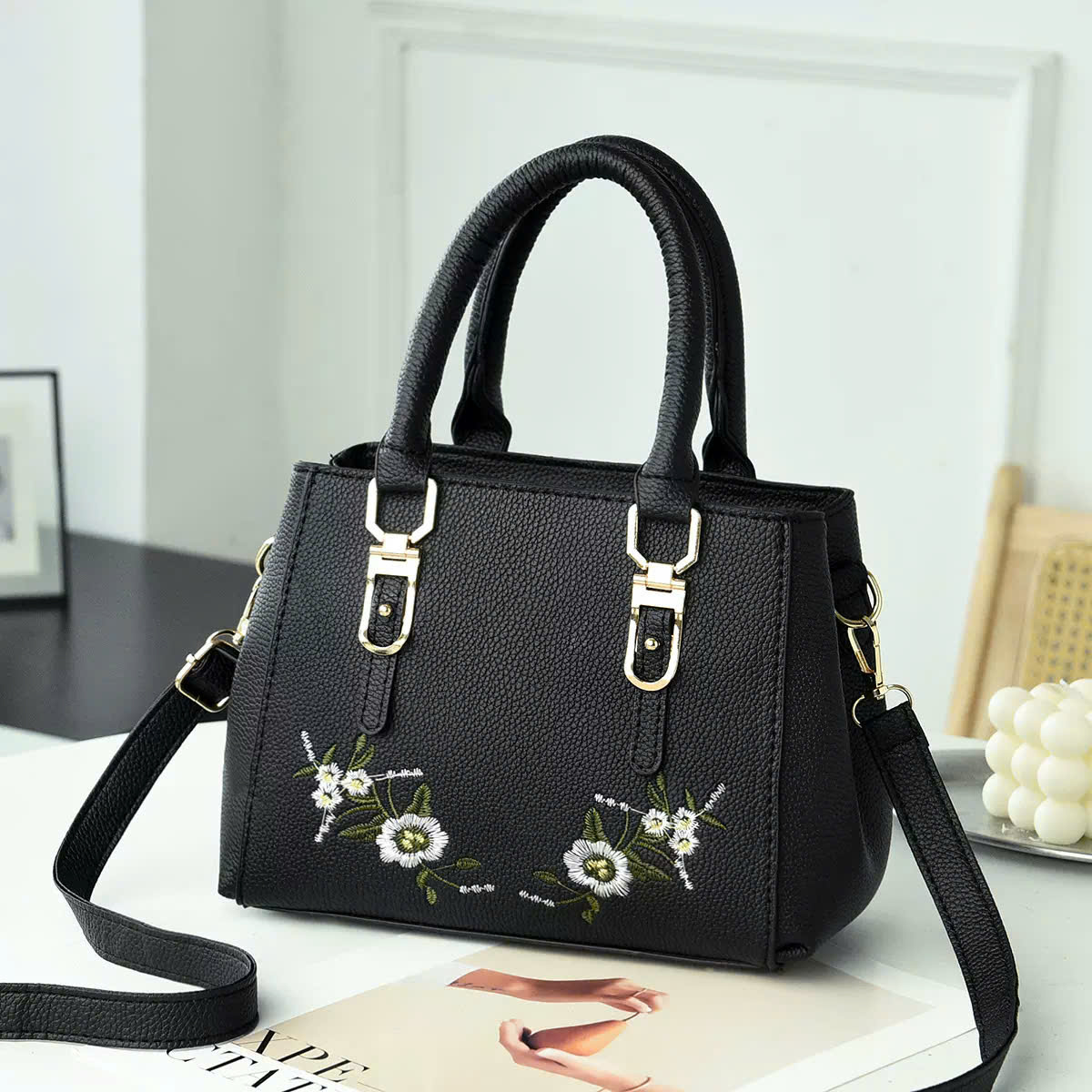 Túi đeo chéo đơn thiết kế mới 2025