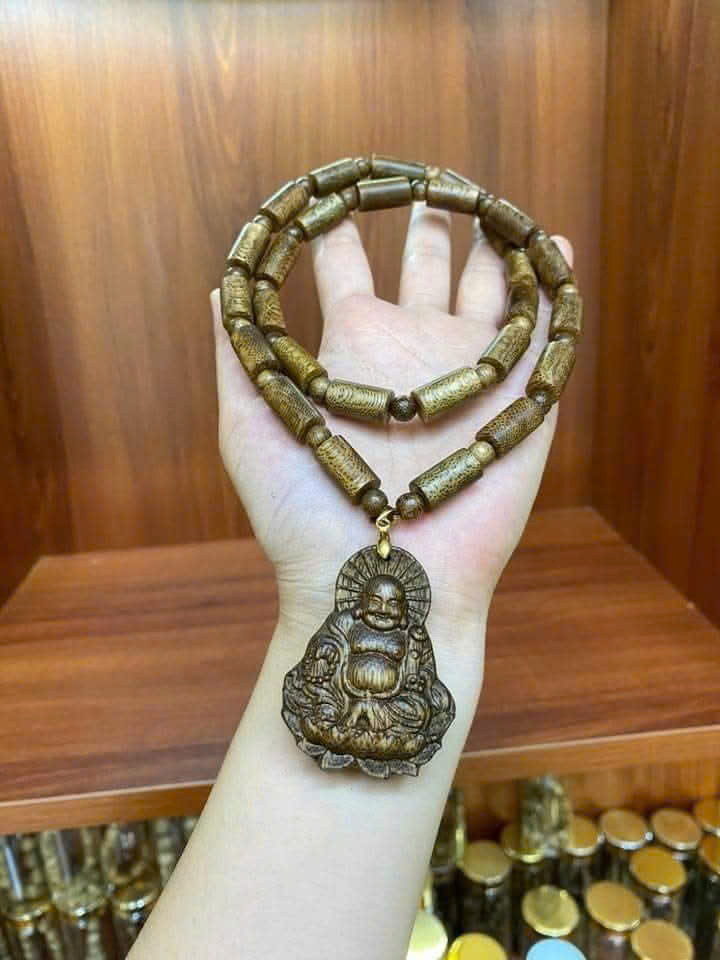 Vòng trầm aloura 02