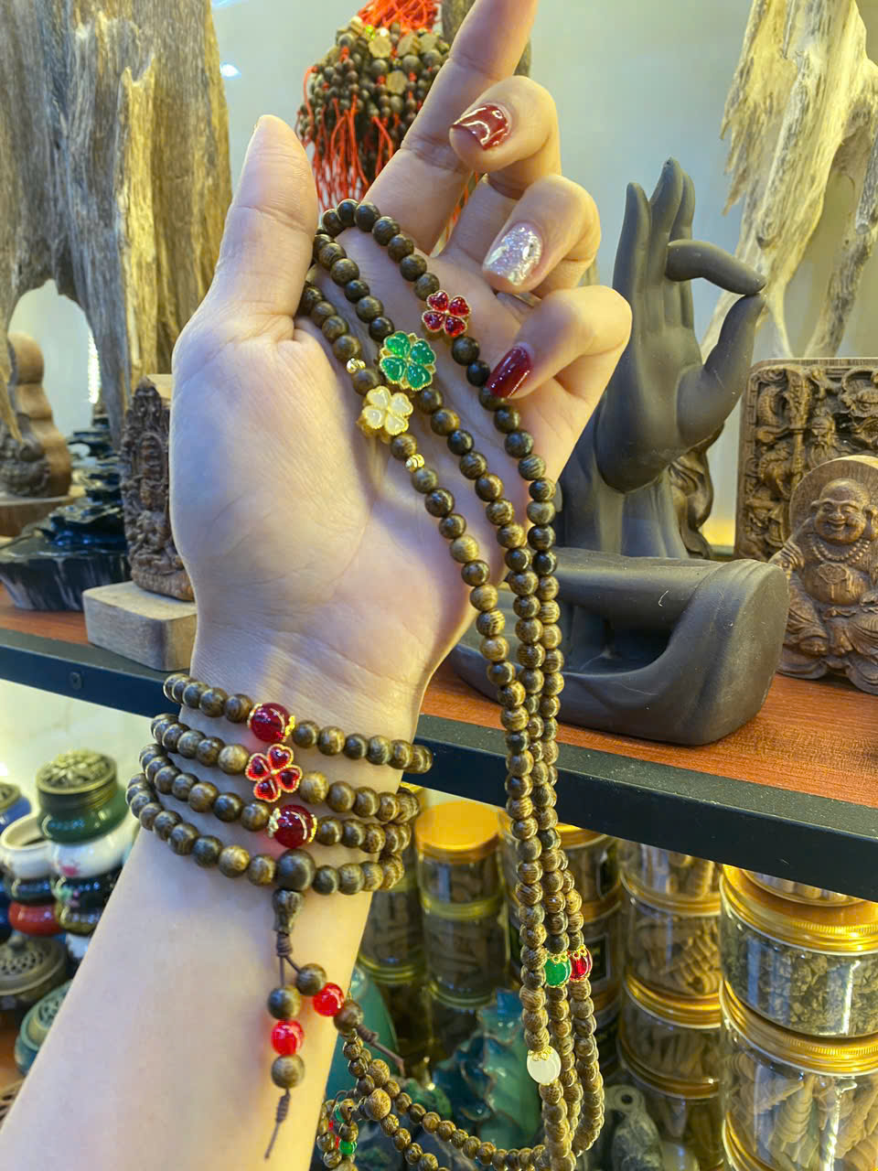 Vòng trầm aloura 03